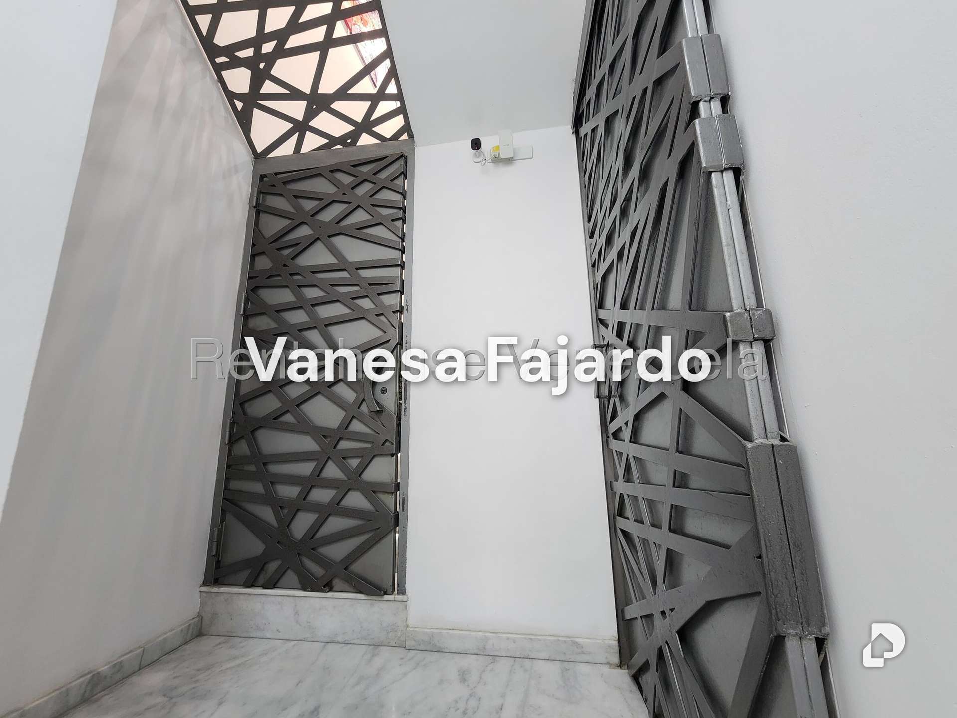 Local comercial en El Rosal, Caracas – 16
