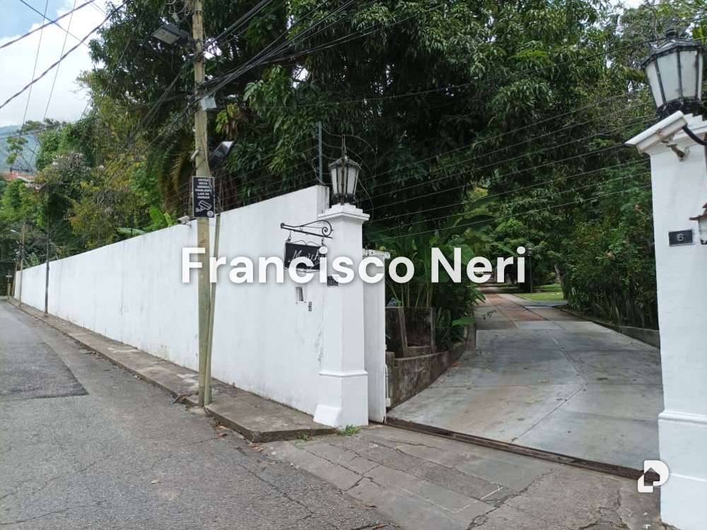 Terreno en Los Chorros, Caracas – 2