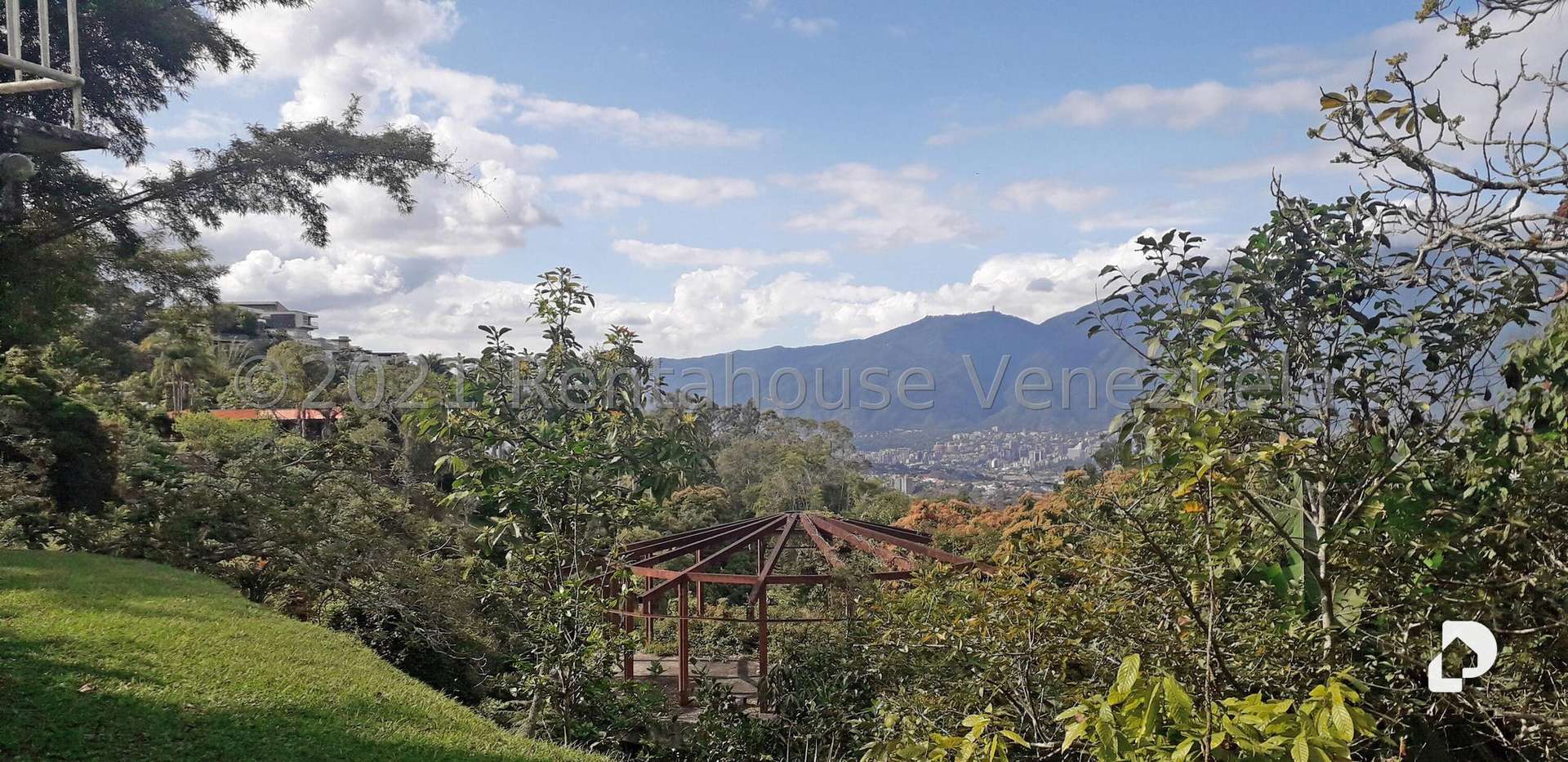 House in Alto Hatillo, Caracas – 14