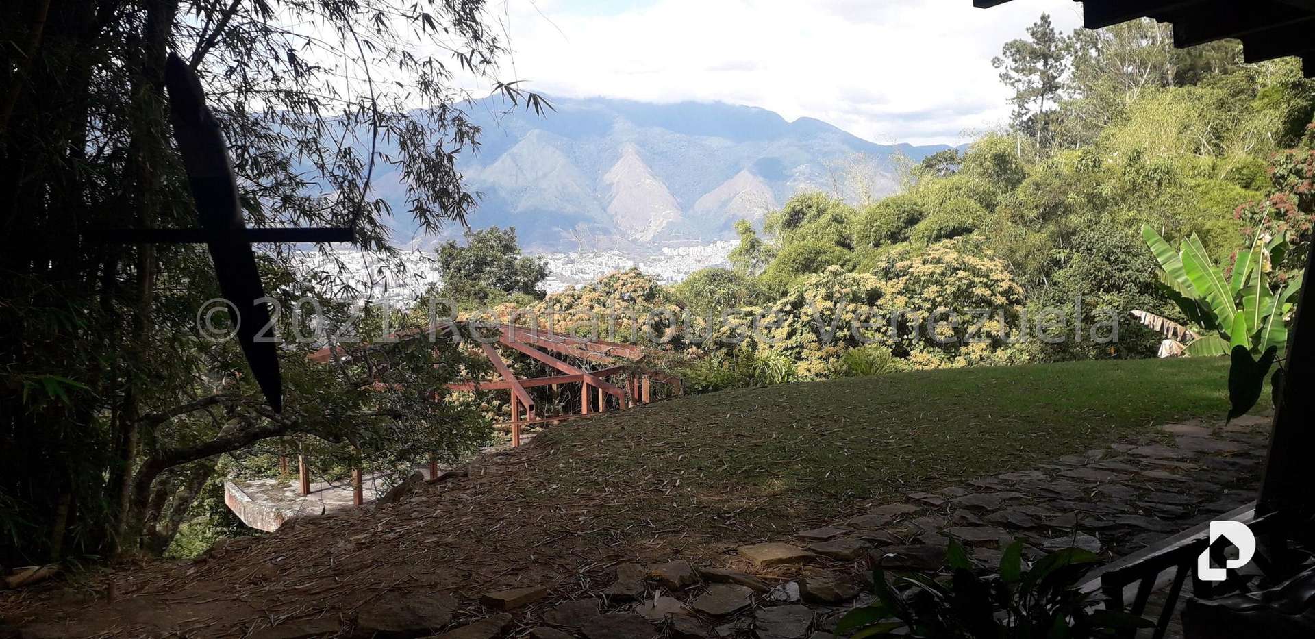 House in Alto Hatillo, Caracas – 13