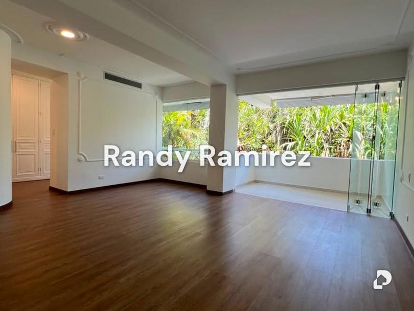 Apartamento en Altamira, Caracas – 4