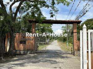 Terreno en Mara Country, Charallave – 1