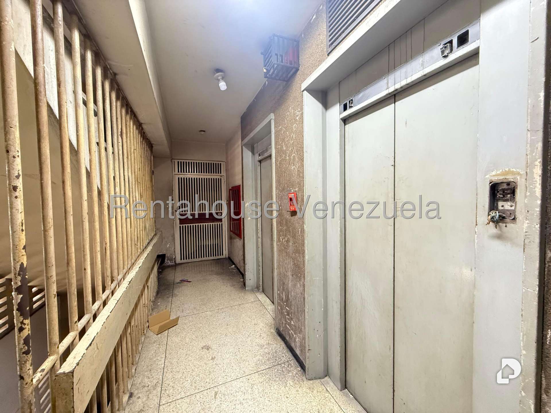 Edificio en Centro, Caracas – 10