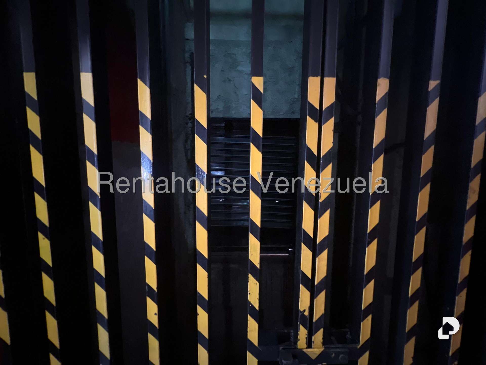 Building in La Urbina, Caracas – 14