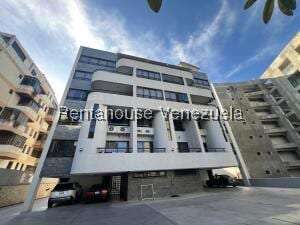 Apartment in Las Mercedes, Caracas - 1