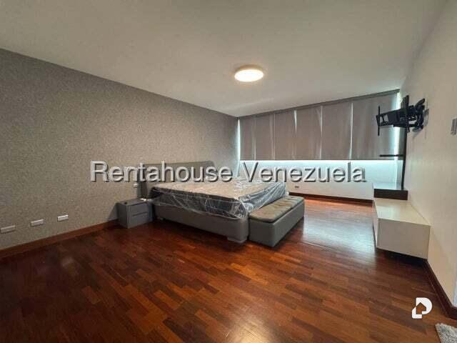Penthouse en Santa Paula, Caracas – 3
