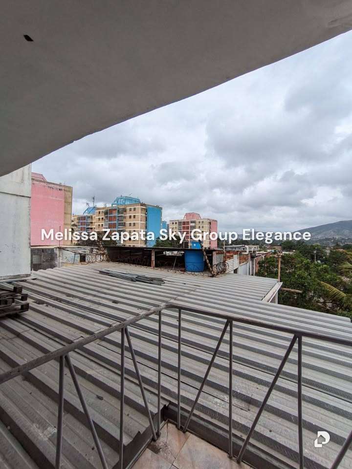 Edificio en Av. Libertador, Barquisimeto – 18