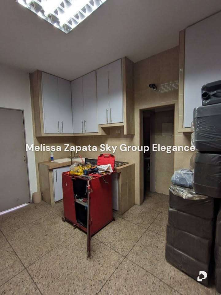 Edificio en Av. Libertador, Barquisimeto – 26
