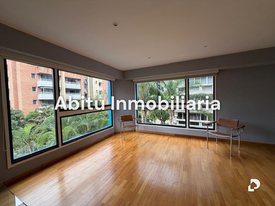 Apartamento en Campo Alegre, Caracas – 1