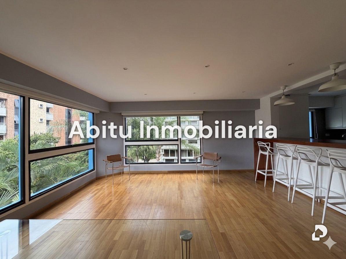 Apartamento en Campo Alegre, Caracas – 2