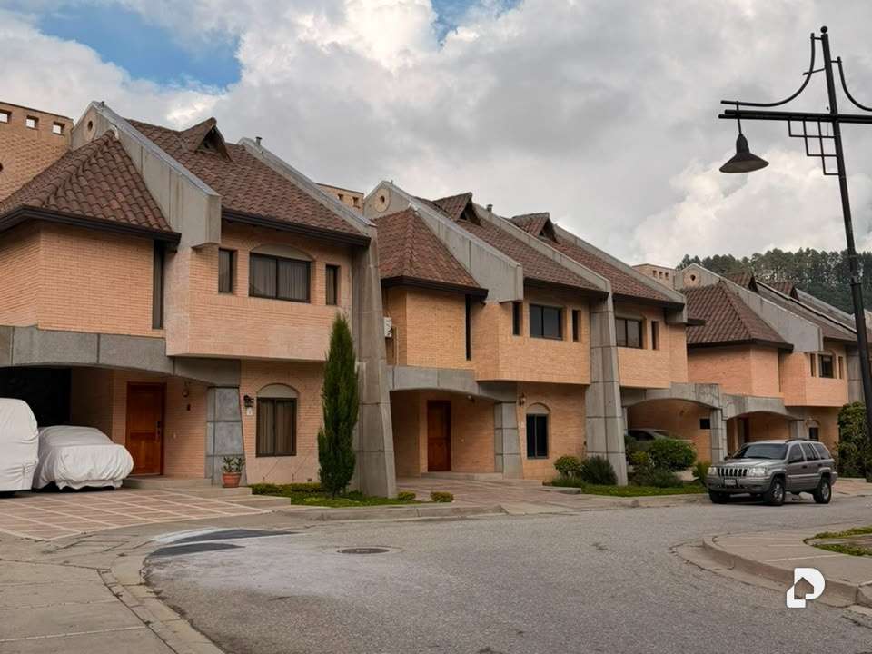 Townhouse en Parroquia Milla, Mérida – 1