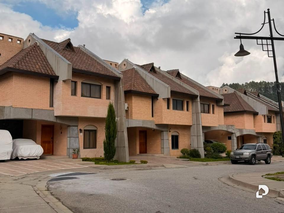 Townhouse en Parroquia Milla, Mérida – 1