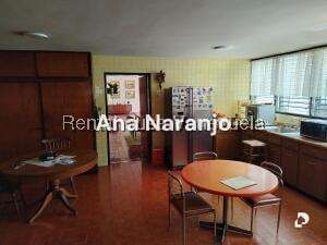 Casa en Prados del Este, Caracas – 8
