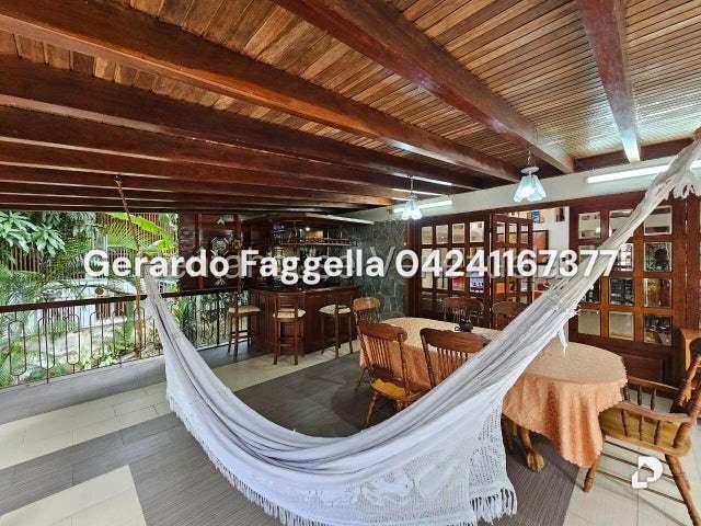 Casa en La Trinidad, Caracas – 17