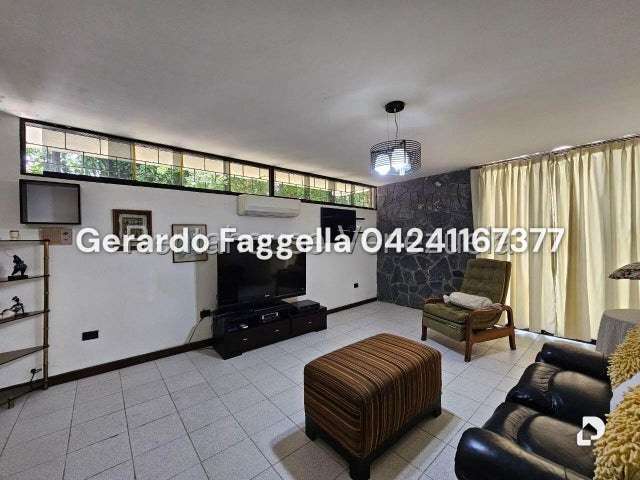 Casa en La Trinidad, Caracas – 21