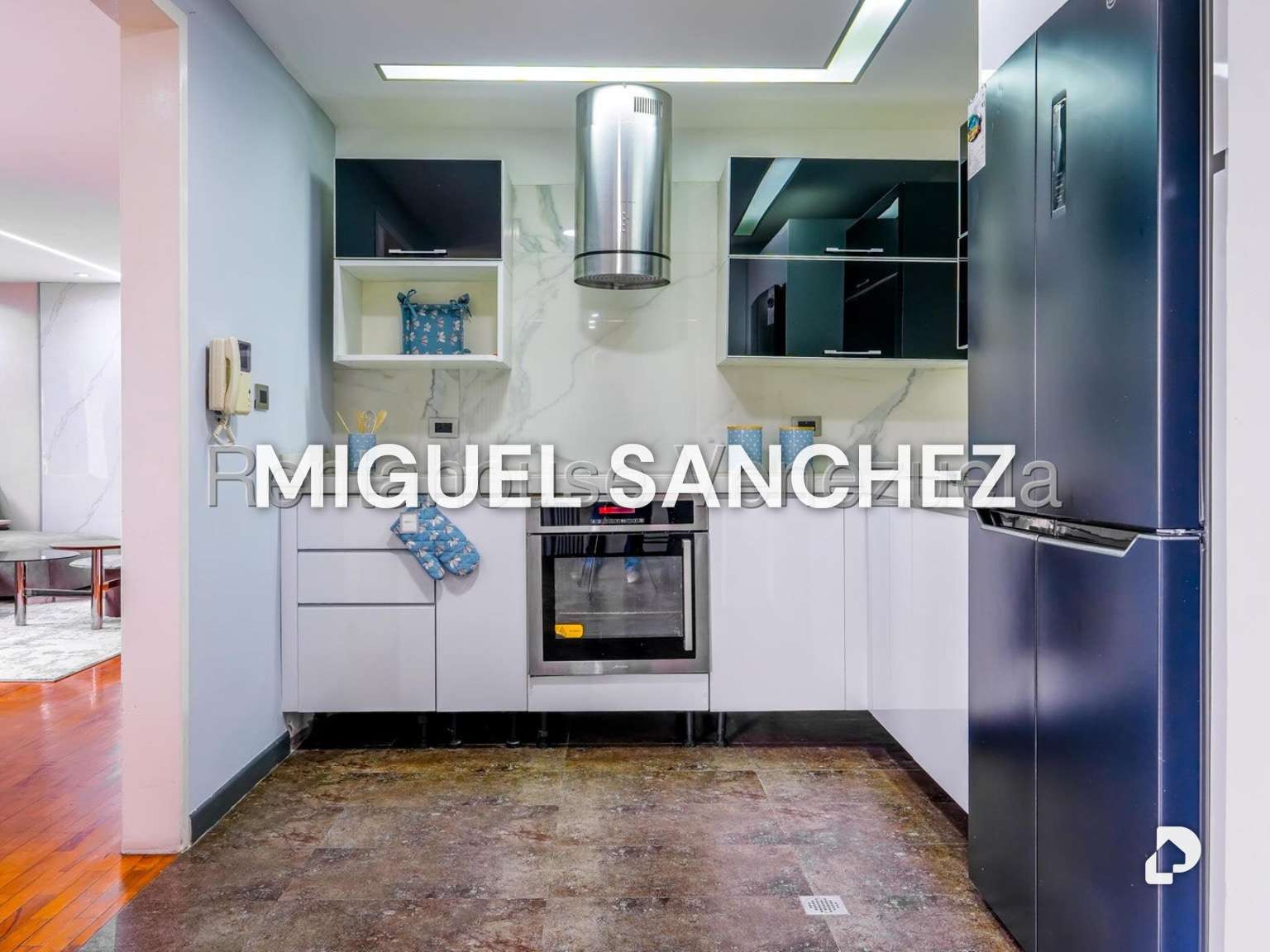 Casa en Alto Prado, Caracas – 12