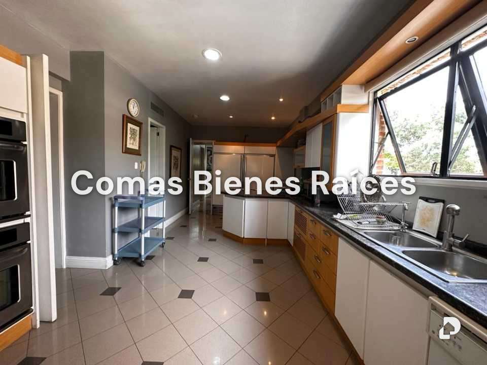 Casa en El Bosque, Caracas – 16