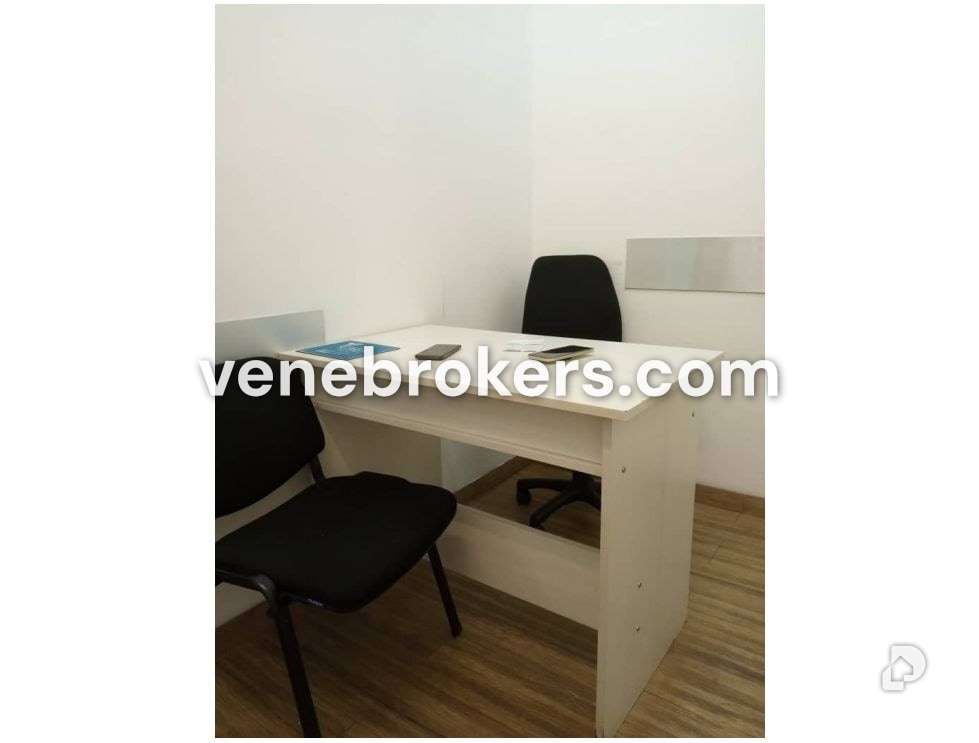 Local comercial en Los Campitos, Caracas – 5