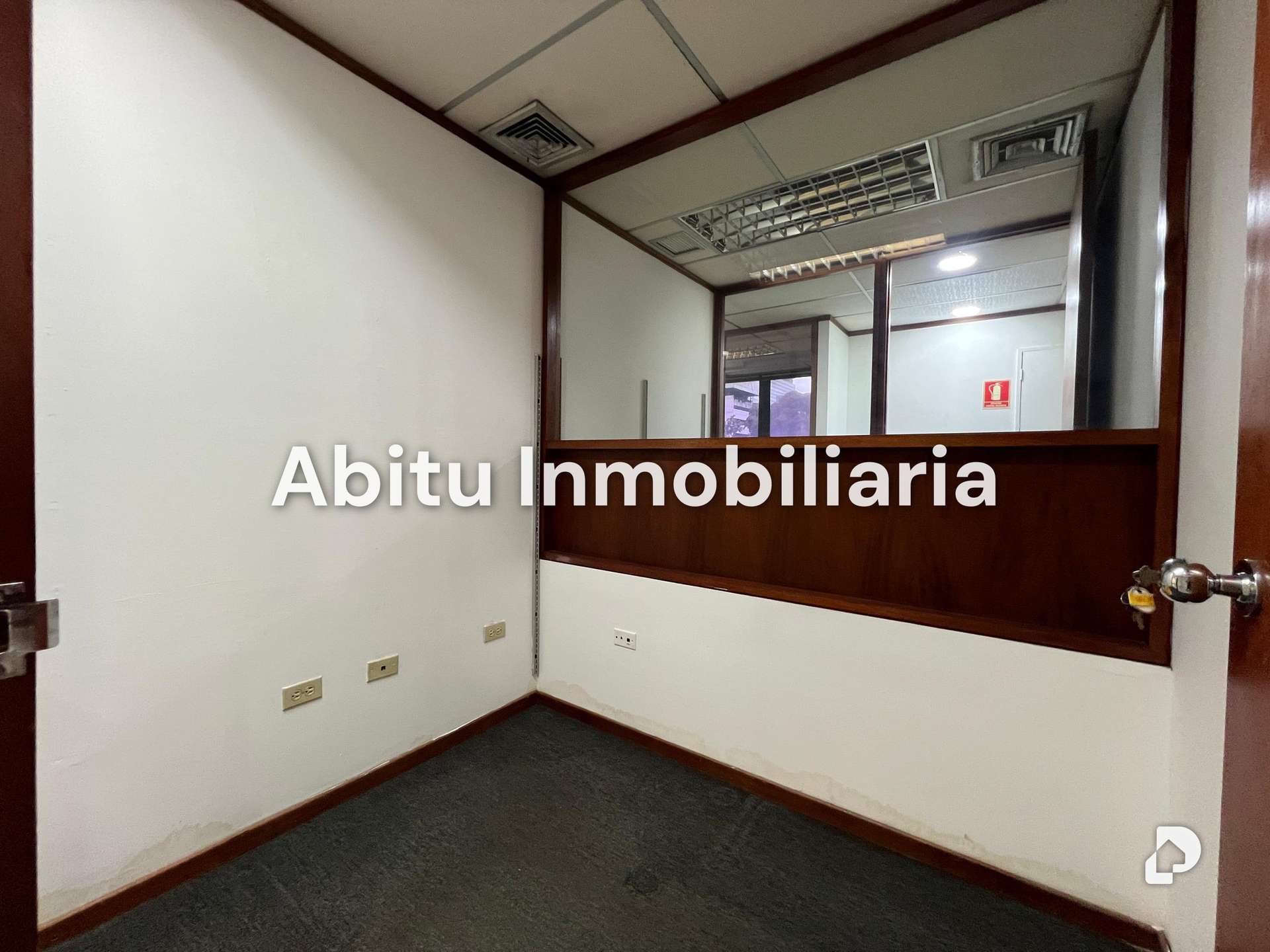 Oficina en El Rosal, Caracas – 13