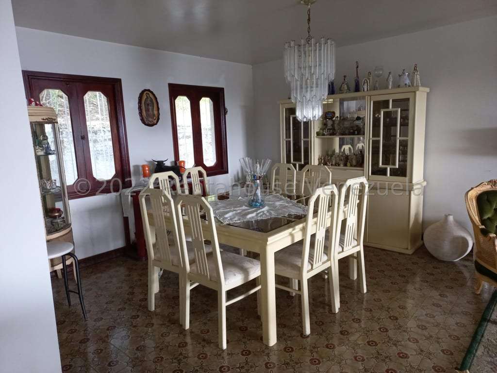 Casa en La Lagunita Country Club, Caracas