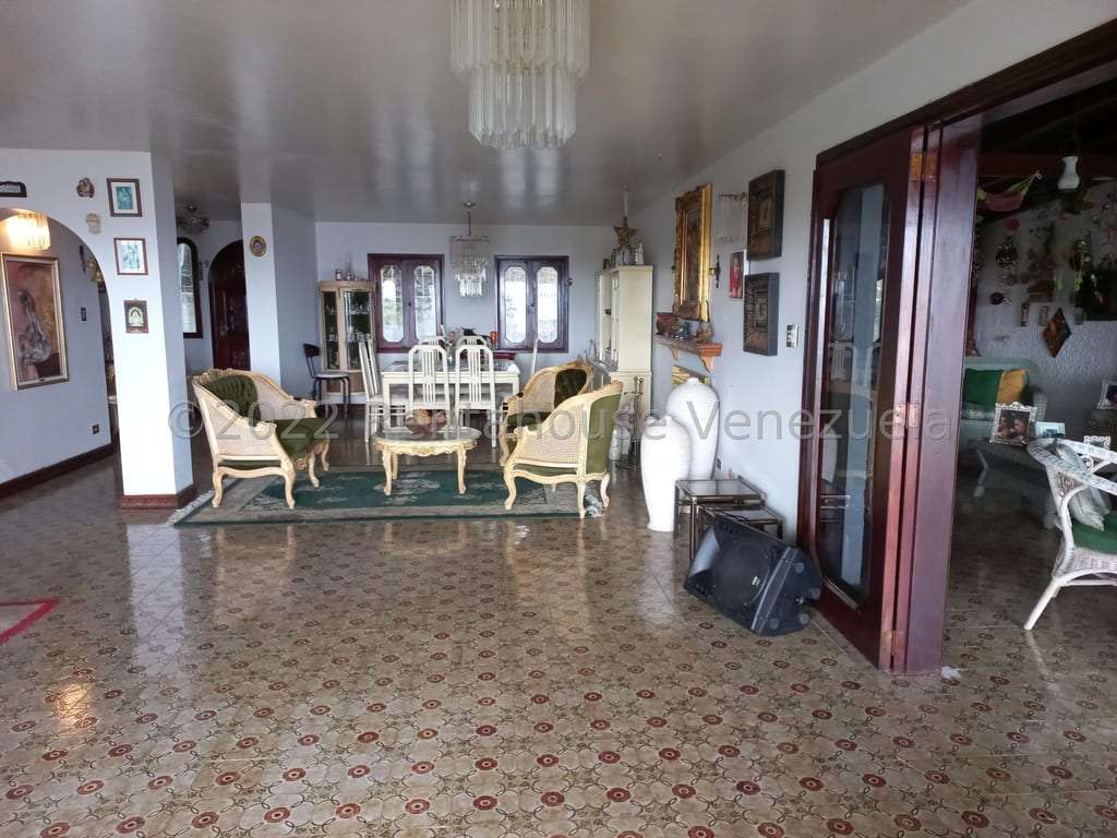 Casa en La Lagunita Country Club, Caracas