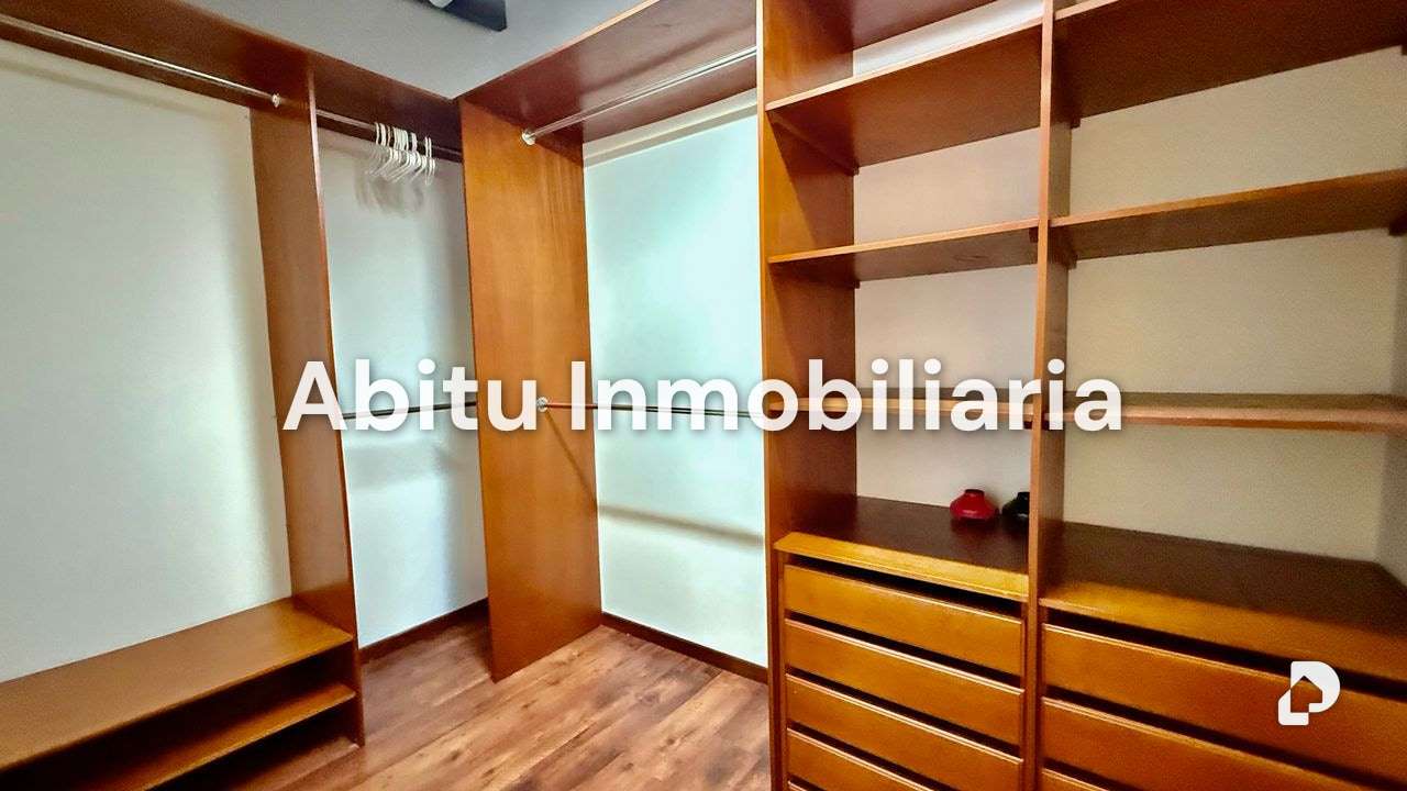 Casa en Alto Hatillo, Caracas – 25