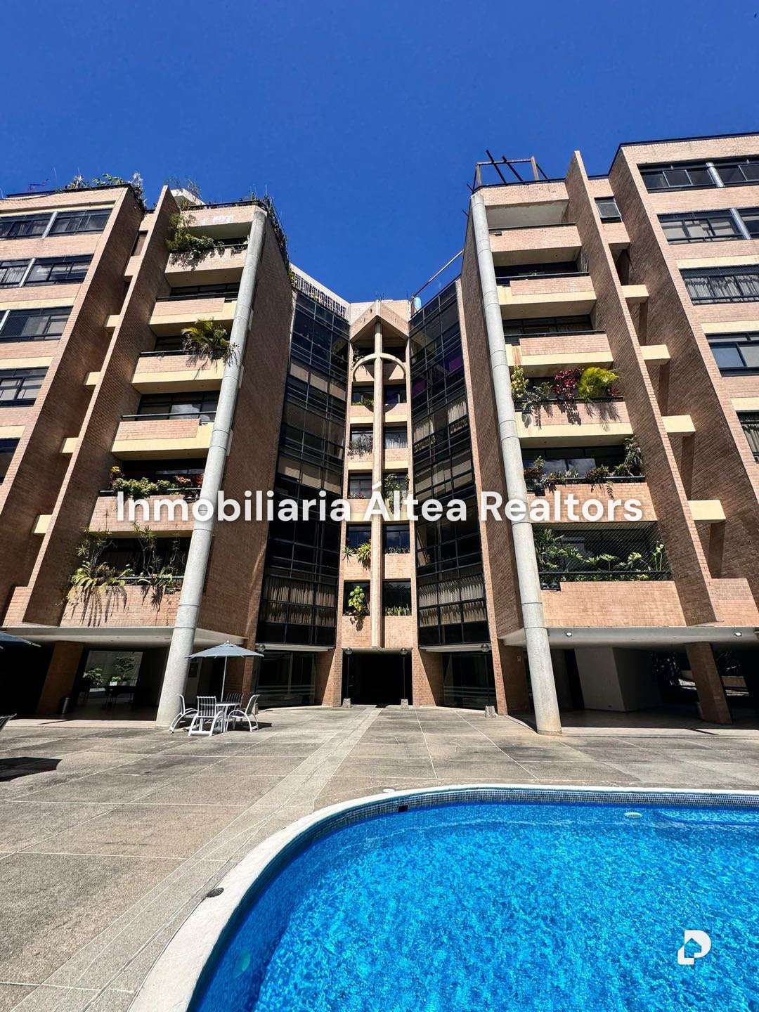 Apartamento en Los Palos Grandes, Caracas – 1