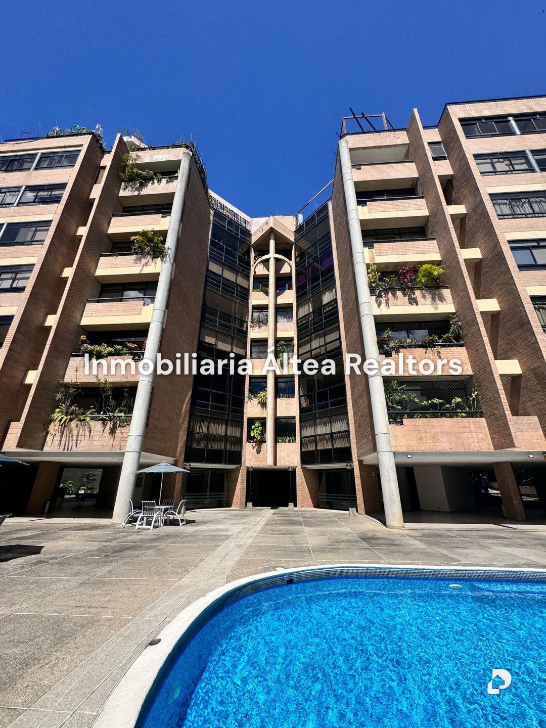 Apartamento en Los Palos Grandes, Caracas – 1