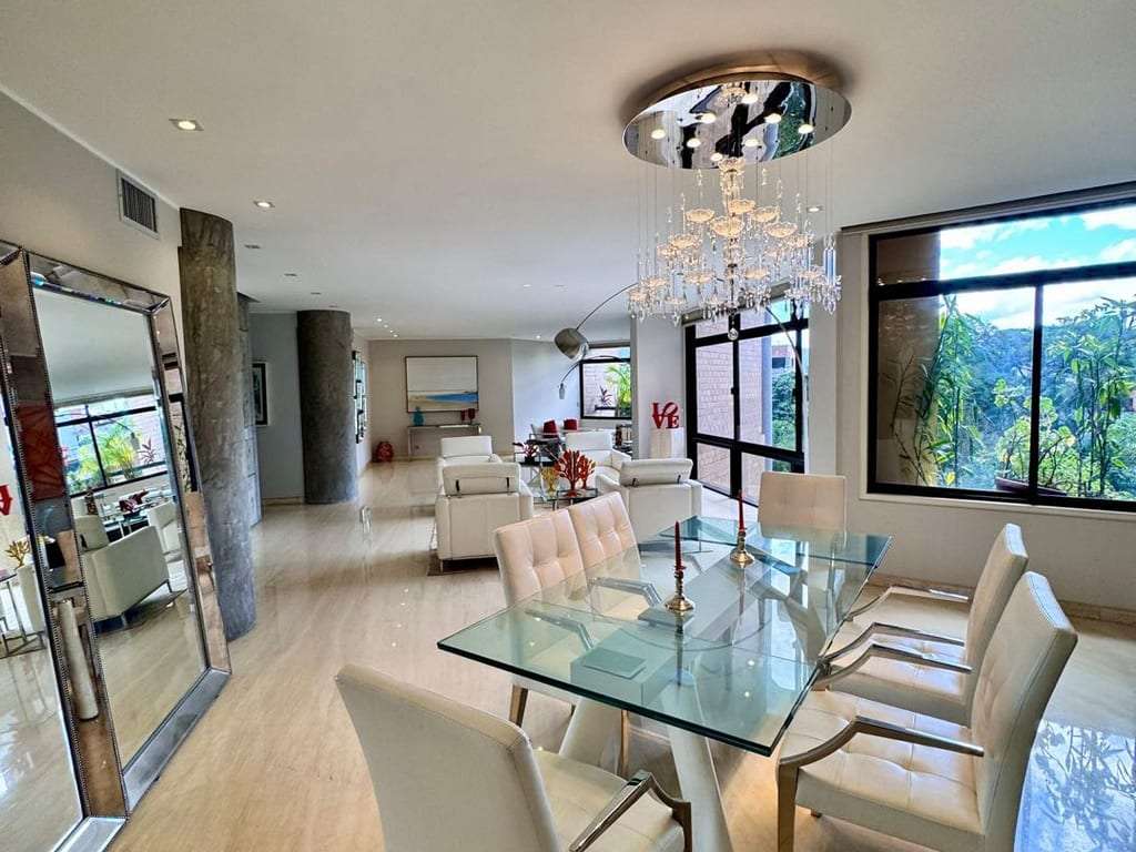 Apartamento en Los Palos Grandes, Caracas