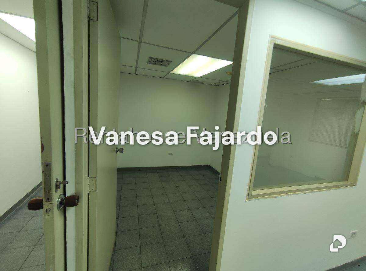 Oficina en Los Ruices, Caracas – 19