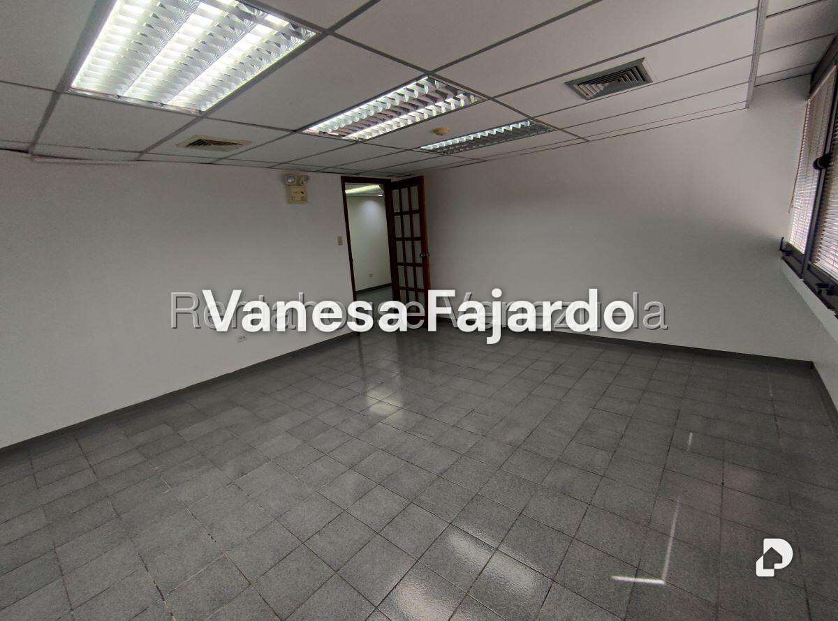 Oficina en Los Ruices, Caracas – 30