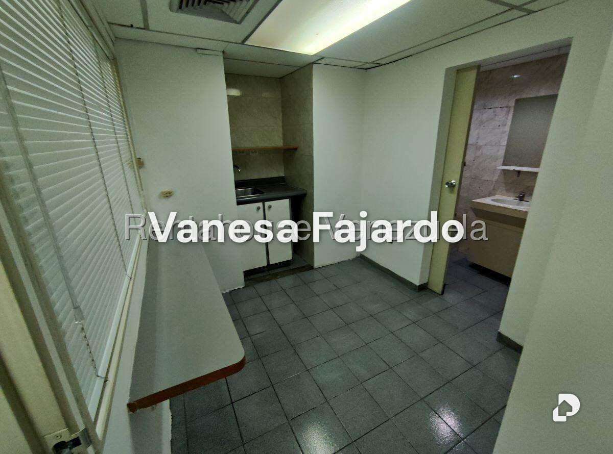 Oficina en Los Ruices, Caracas – 15