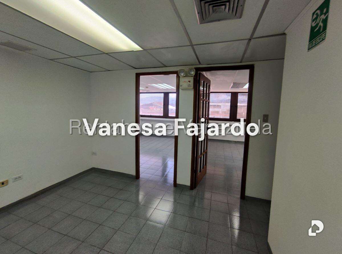 Oficina en Los Ruices, Caracas – 27