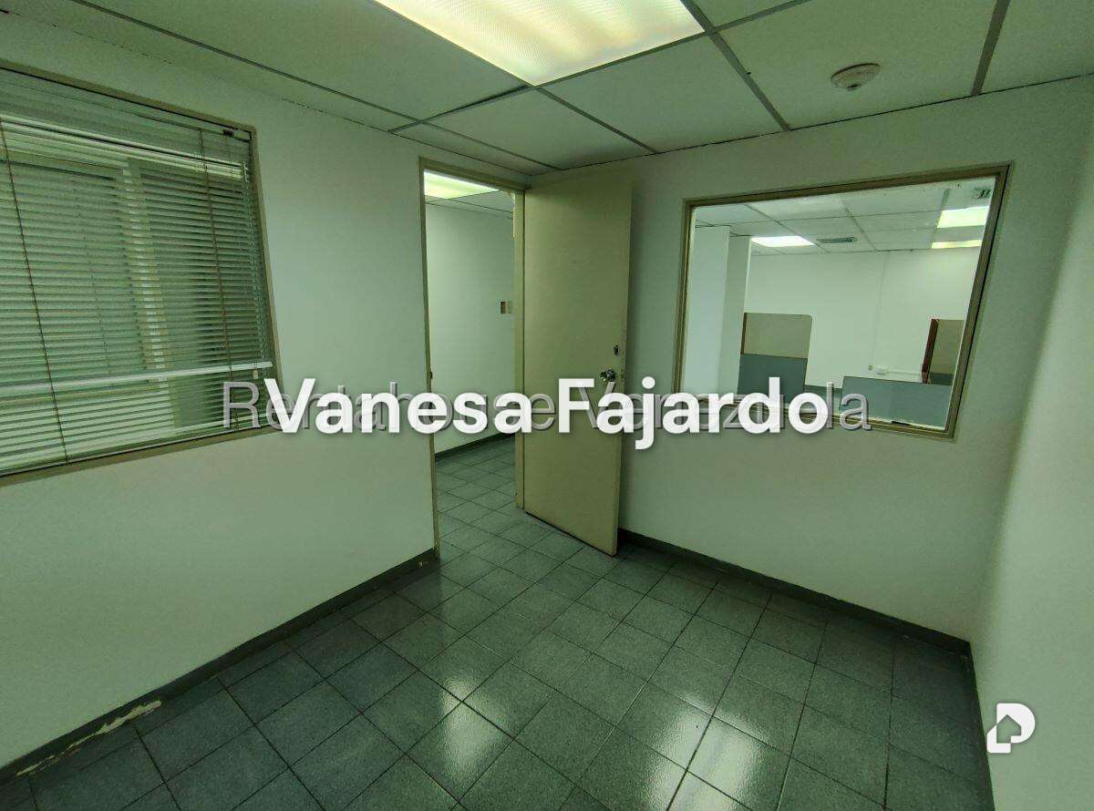 Oficina en Los Ruices, Caracas – 24