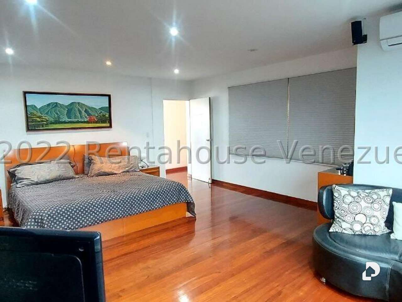 Casa en Oripoto, Caracas – 14