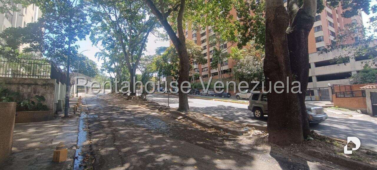 Apartamento en Lomas del Avila, Caracas – 107