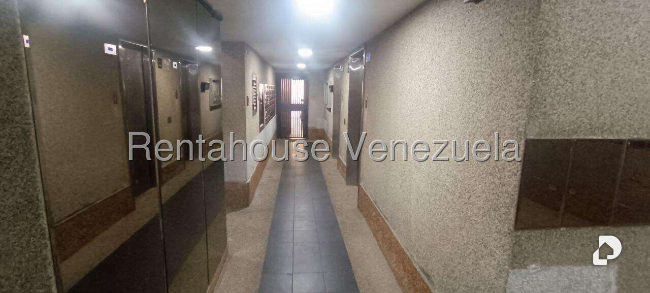Apartamento en Lomas del Avila, Caracas – 91
