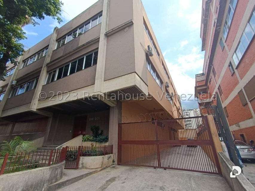 Edificio en La Urbina, Caracas – 2