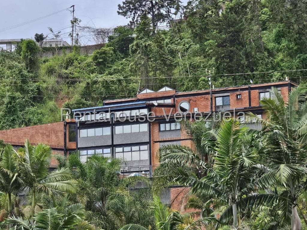 Edificio en Caicaguana, Caracas - 1