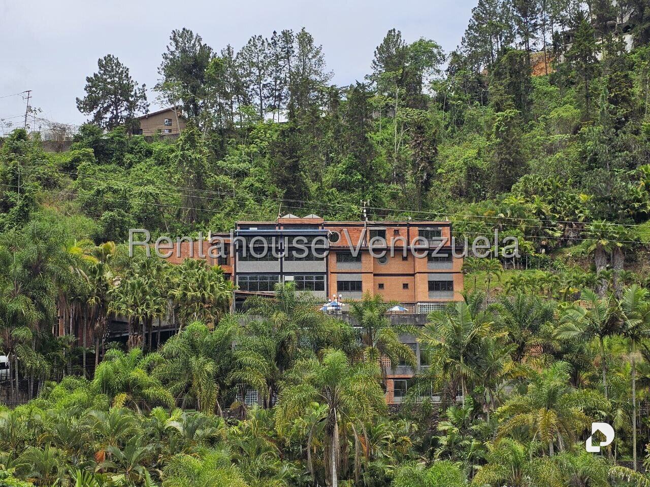 Edificio en Caicaguana, Caracas – 2