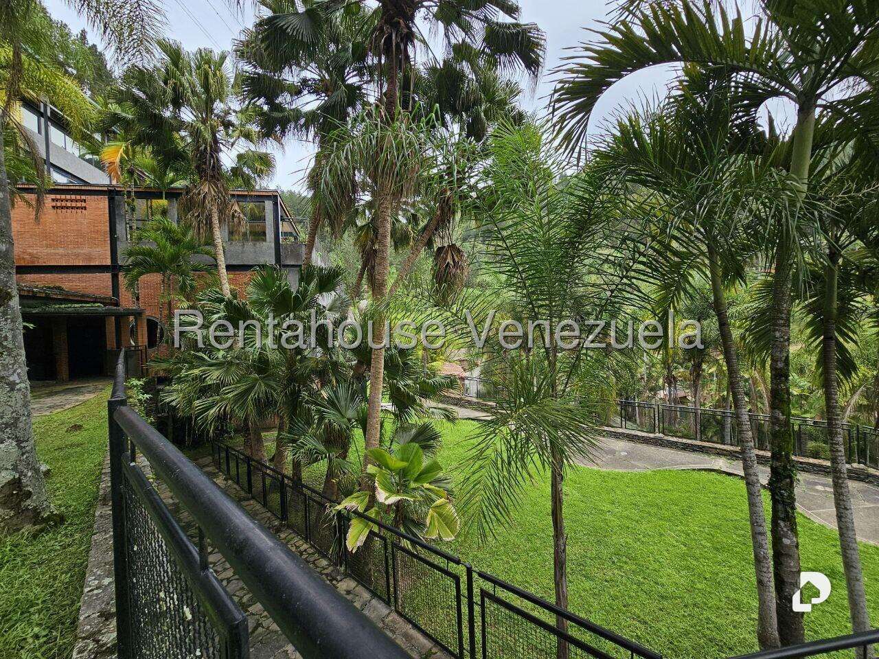 Edificio en Caicaguana, Caracas – 3