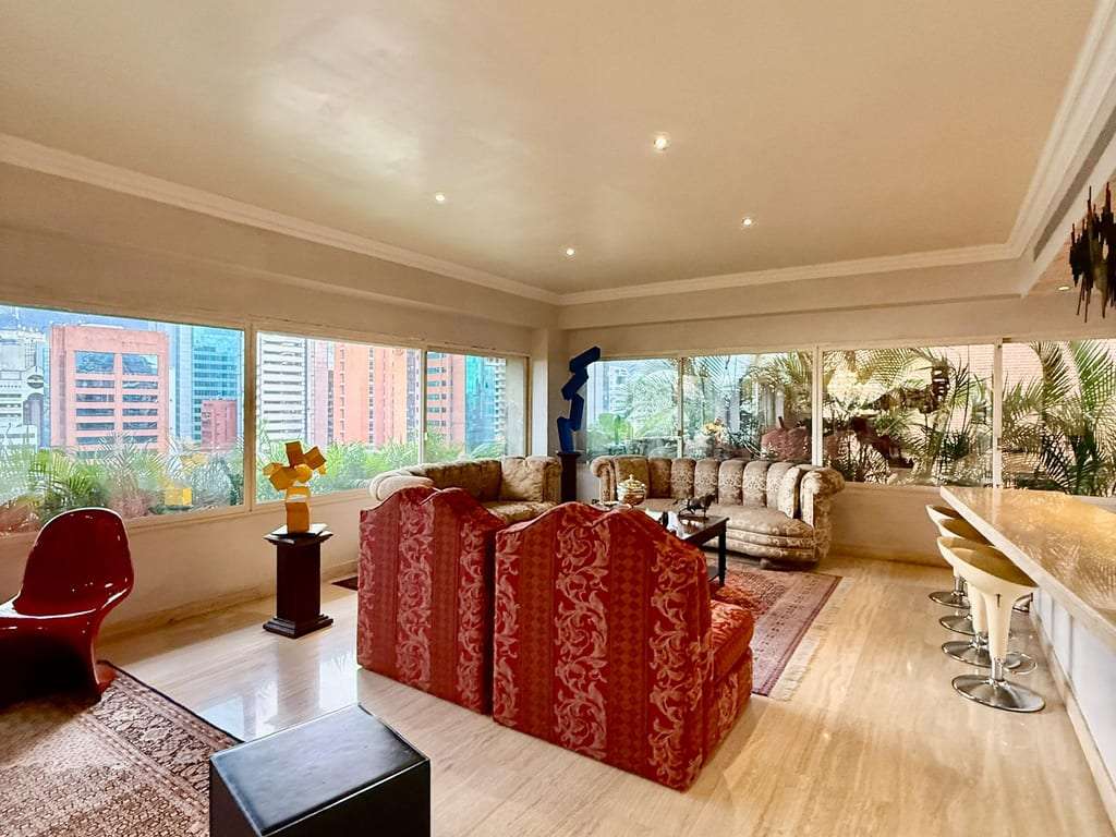 Apartamento en Las Mercedes, Caracas - 1