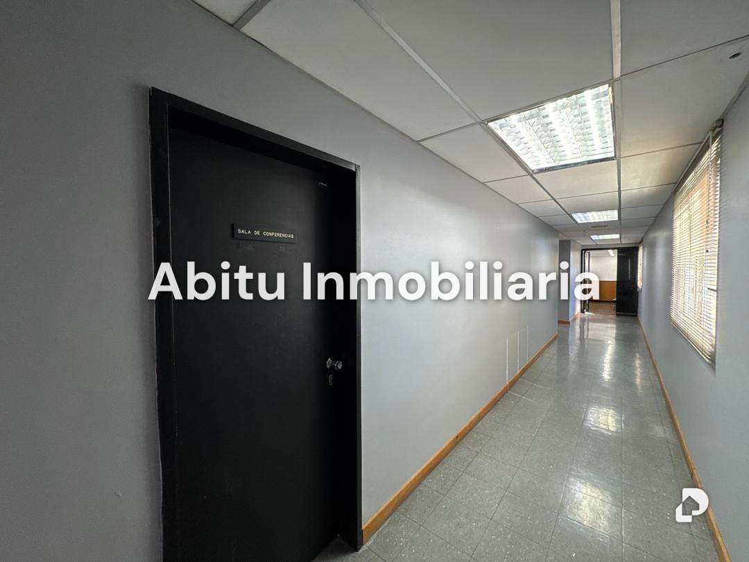 Office in La Castellana, Caracas – 10