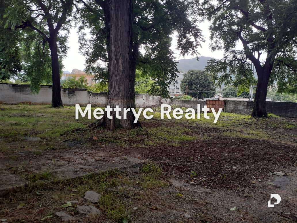 Land in Av. Bolívar Norte, Valencia – 2