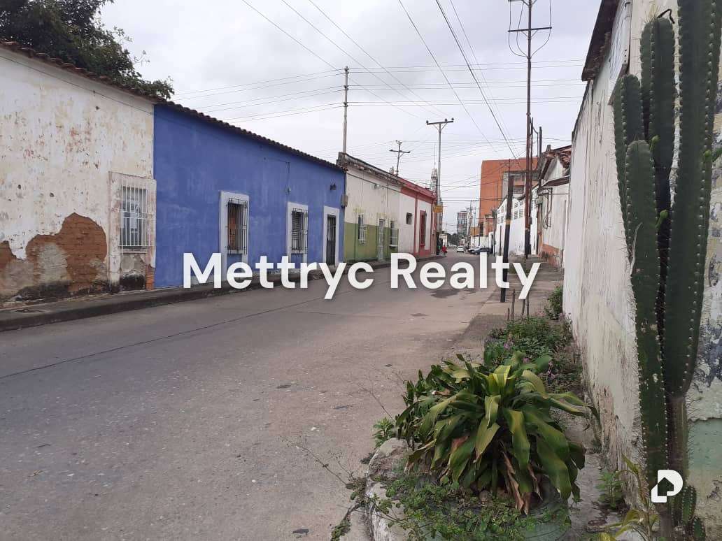 Land in Av. Bolívar Norte, Valencia – 8