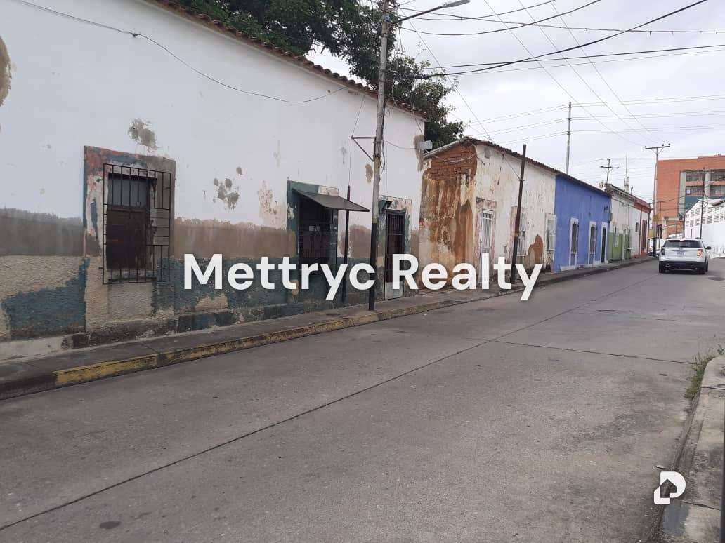 Land in Av. Bolívar Norte, Valencia – 10