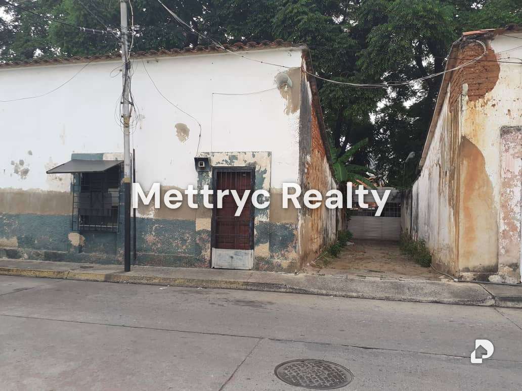Land in Av. Bolívar Norte, Valencia – 9