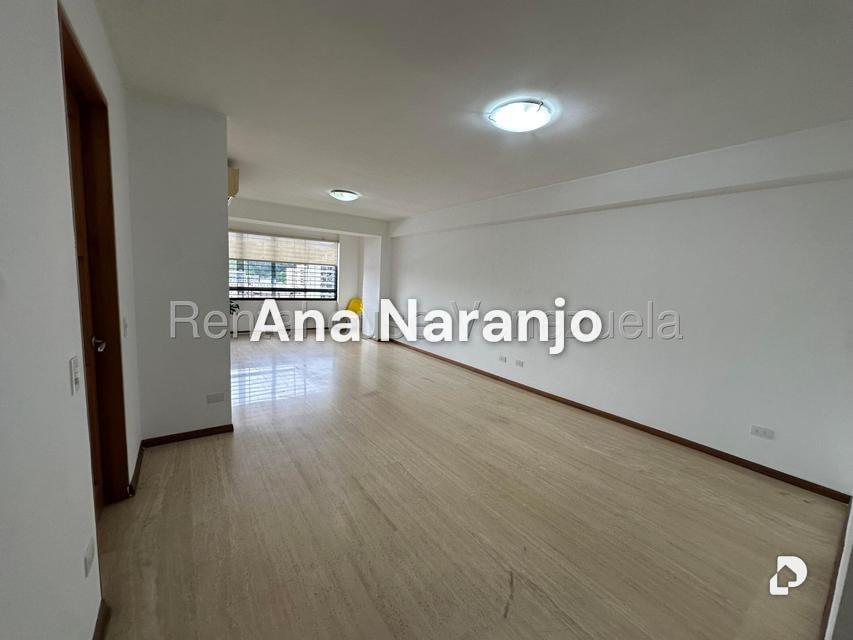 Apartamento en Los Geranios, Caracas – 4