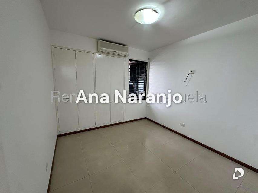 Apartamento en Los Geranios, Caracas – 7