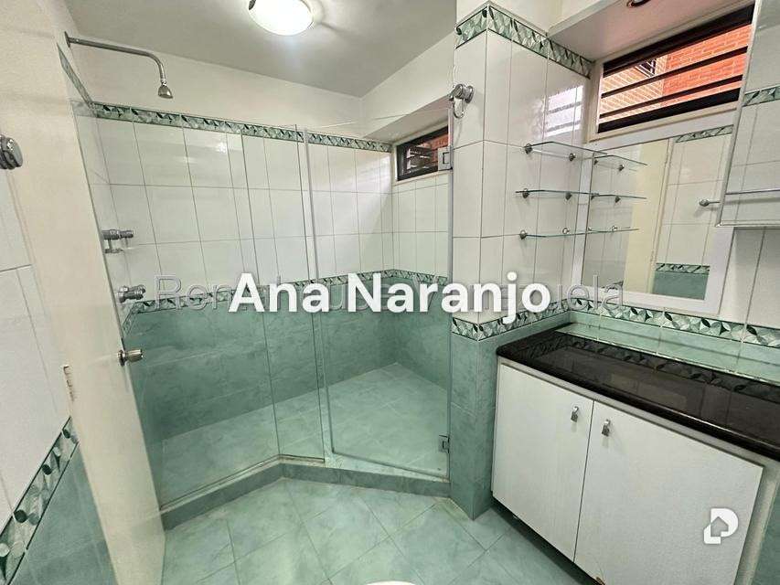 Apartamento en Los Geranios, Caracas – 6